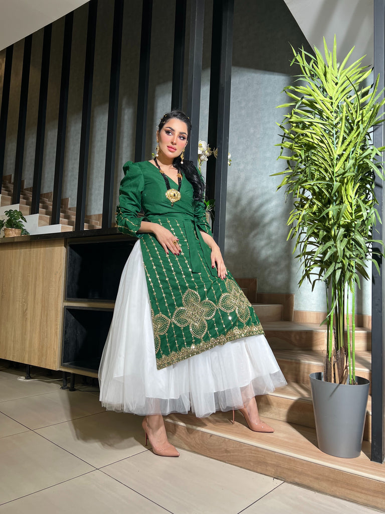 Almahra 2025 (size 1)